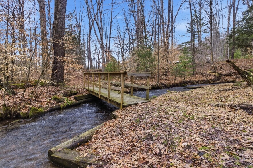 Primary Photo Of 89 Nolan Rd, Penfield General Retail For Sale