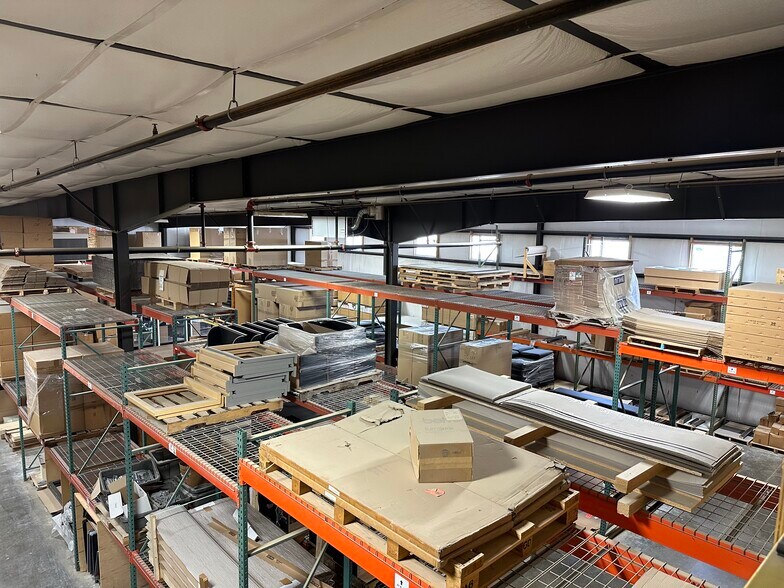 More Photos Of 1005 16th Ave S, Princeton Manufacturing For Sale