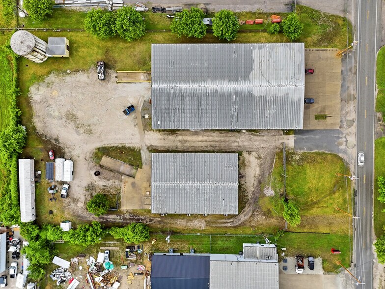 More Photos Of 2489 County Road 1, South Point Warehouse For Sale