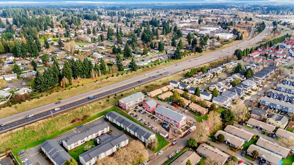 More Photos Of 5750 NE 34th St, Vancouver Apartments For Sale