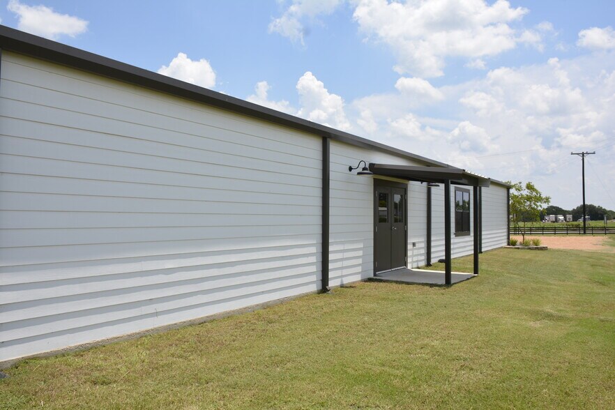 More Photos Of 2260 Texas 237, Round Top Warehouse For Sale