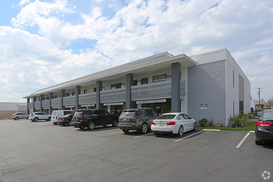 More Photos Of 840-898 N Main St, Orange Research And Development For Lease