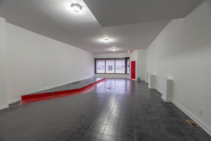 More Photos Of 4805 Livernois, Detroit Freestanding For Lease