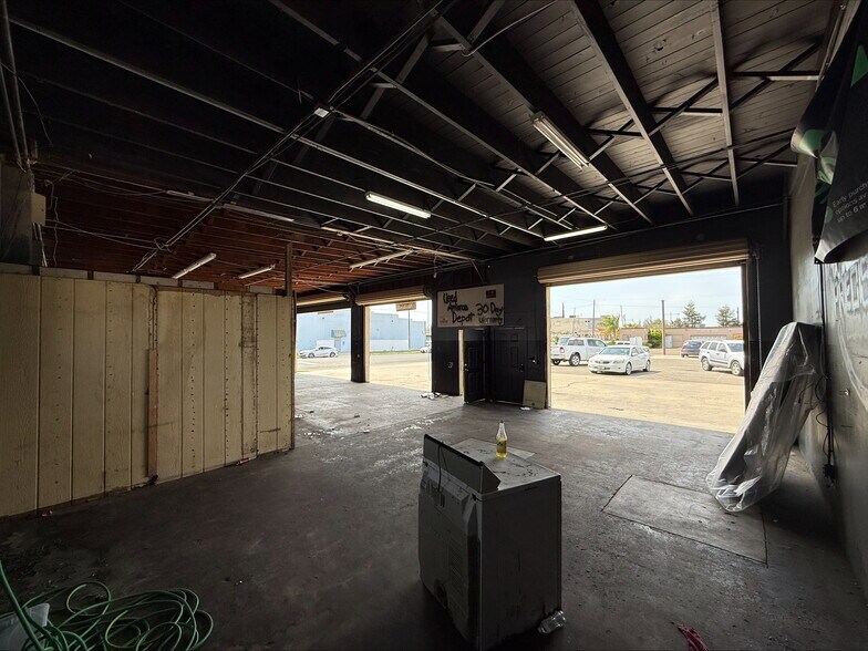 More Photos Of 421-425 N E St, Madera Auto Repair For Lease