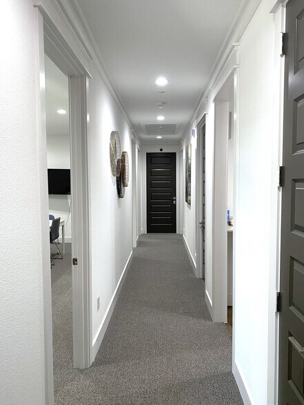 More Photos Of 2681 MacArthur Blvd, Lewisville Medical For Sale