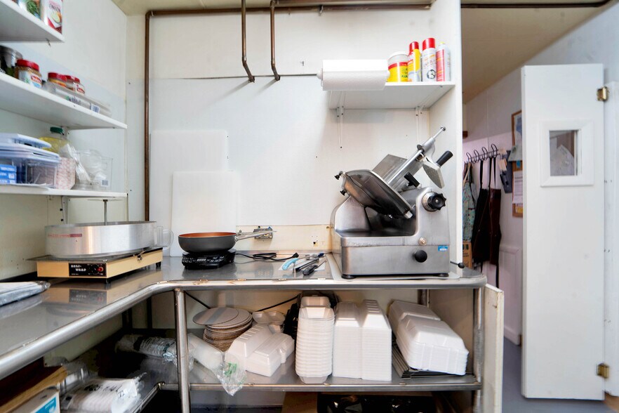 More Photos Of E6659 Wolf River Dr, Fremont General Retail For Sale