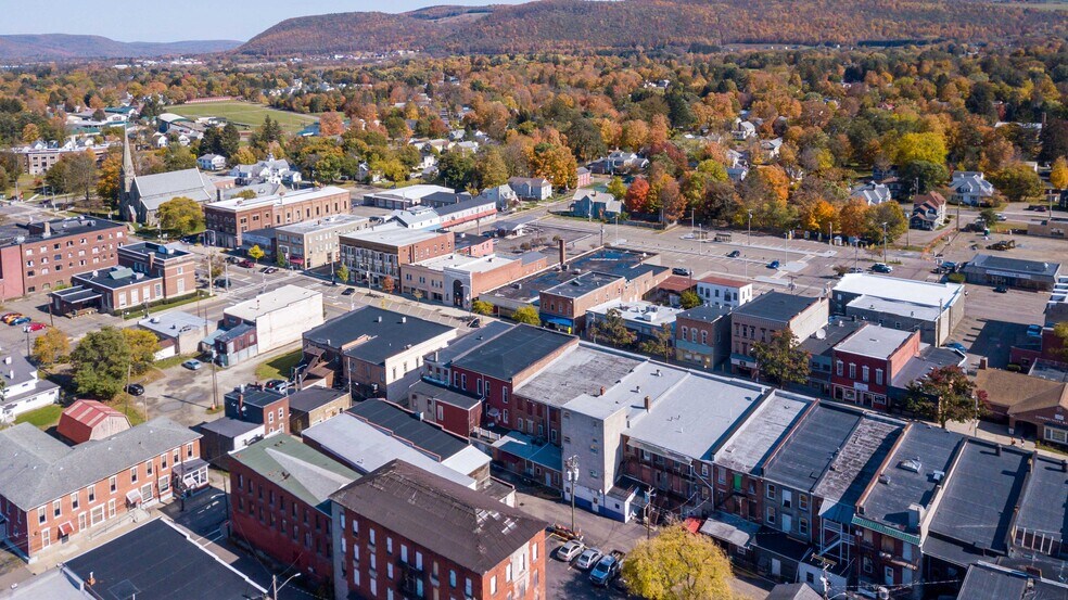 More Photos Of 36 Liberty St, Bath Storefront Retail Office For Sale