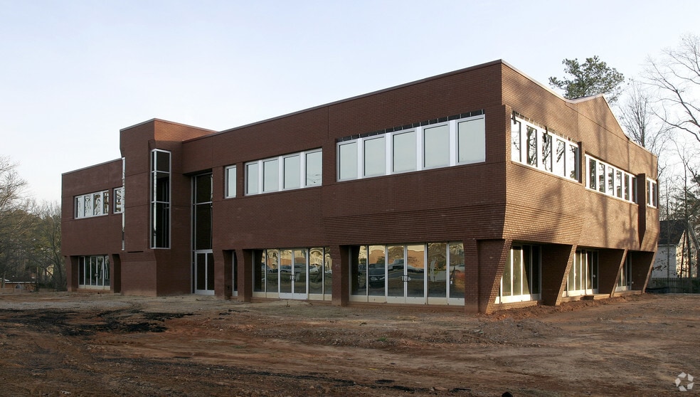 More Photos Of 5720 Creedmoor Rd, Raleigh Medical For Lease