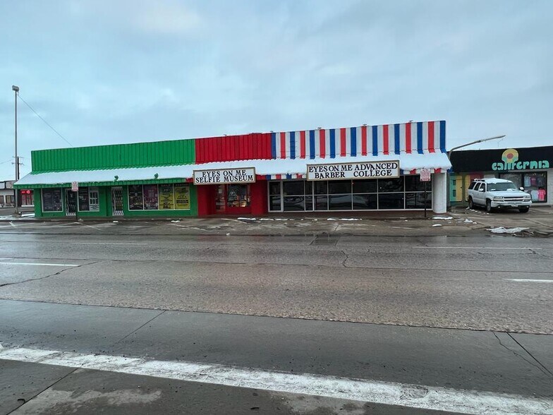 More Photos Of 1607-1609 University Ave, Lubbock Freestanding For Lease