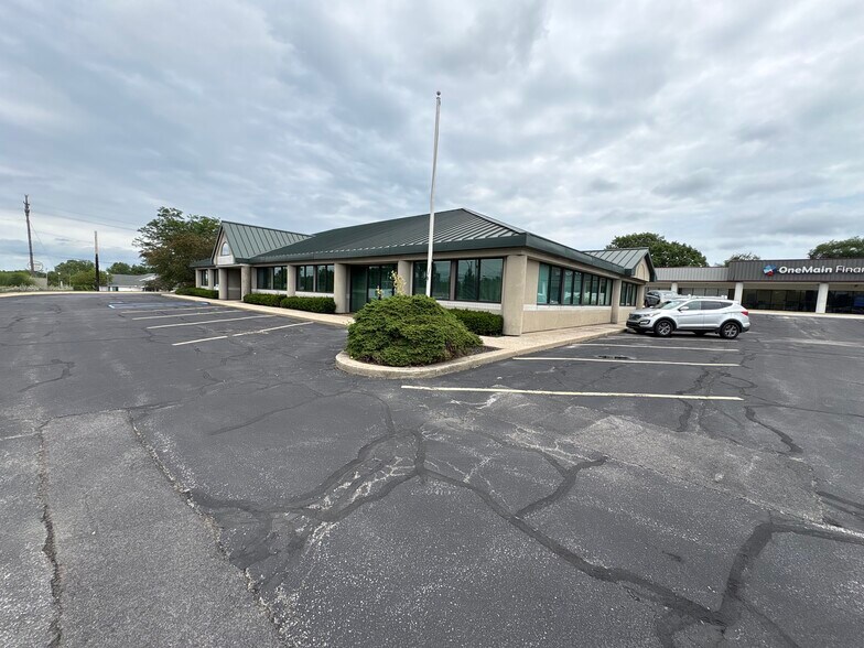 More Photos Of 1425 Sagamore Parkway N, Lafayette Office For Lease