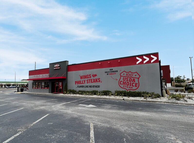 Primary Photo Of 9080 Ulmerton Rd, Largo Fast Food For Sale