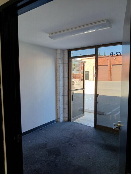 More Photos Of 1972-1996 W Del Amo Blvd, Torrance Warehouse For Lease