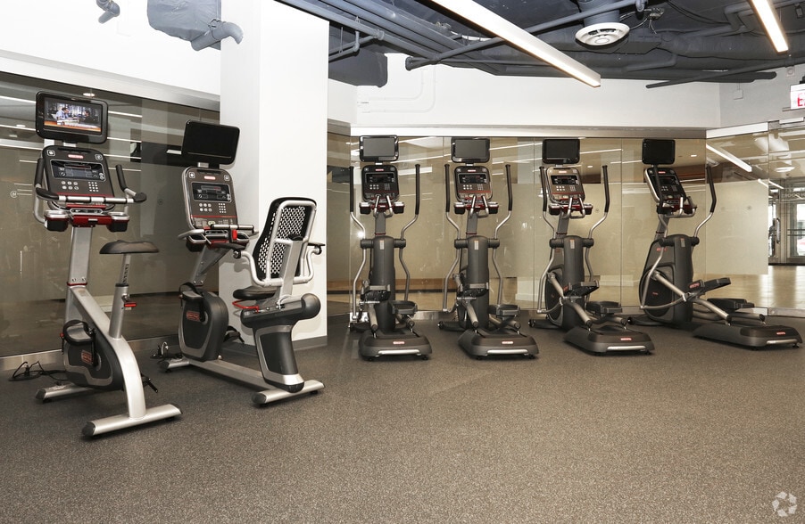 More Photos Of 529 14th St NW, Washington Office For Lease