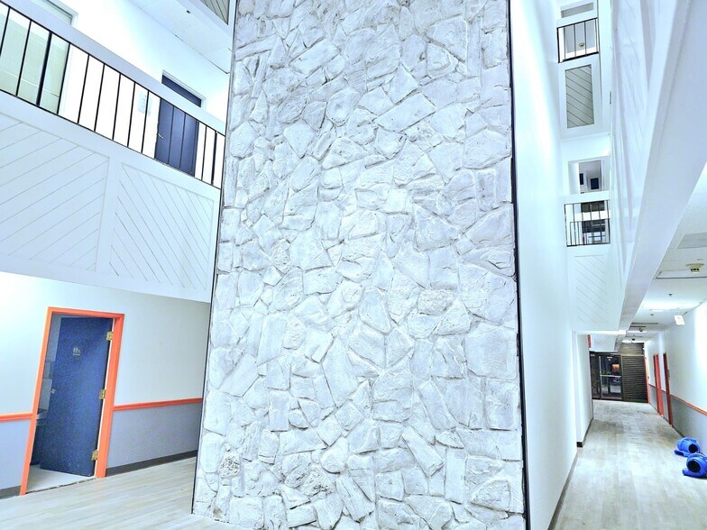 More Photos Of 4319 Covington Hwy, Decatur Medical For Lease