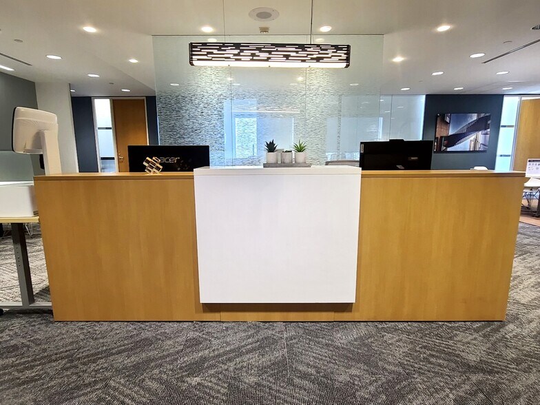 More Photos Of 4695 MacArthur Ct, Newport Beach Coworking Space