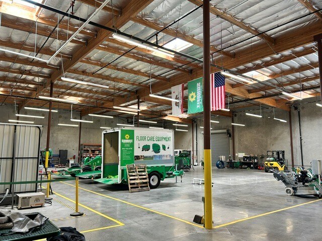 More Photos Of 3223 Golf Course Dr, Ventura Warehouse For Lease