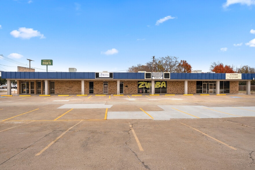 More Photos Of 4632 Denton Hwy, Fort Worth Storefront Retail Office For Sale