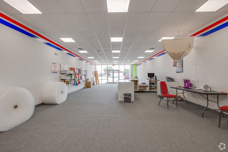 More Photos Of 545 W Broad St, Paulsboro Storefront For Sale