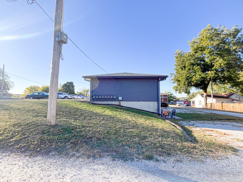 More Photos Of 408 S Mulberry St, Warrensburg Apartments For Sale