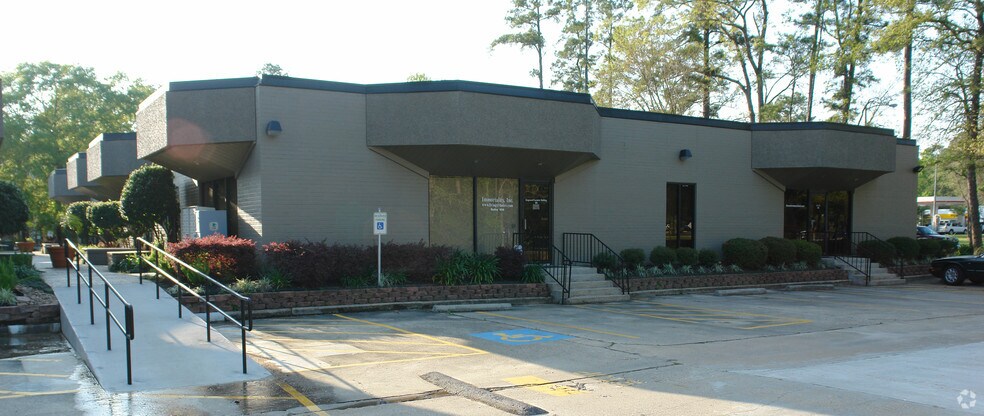 More Photos Of 1110 Kingwood Dr, Kingwood Office For Sale