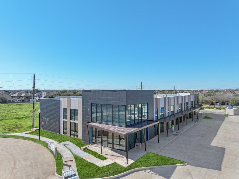 More Photos Of 6927 Brisbane Ct, Sugar Land Medical For Lease