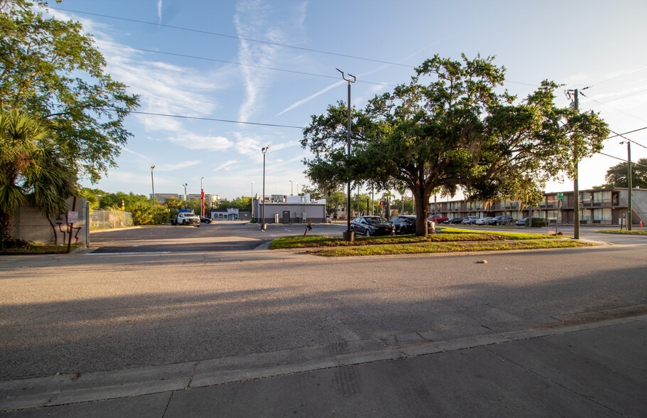 More Photos Of 504 W Vine St, Kissimmee Restaurant For Sale