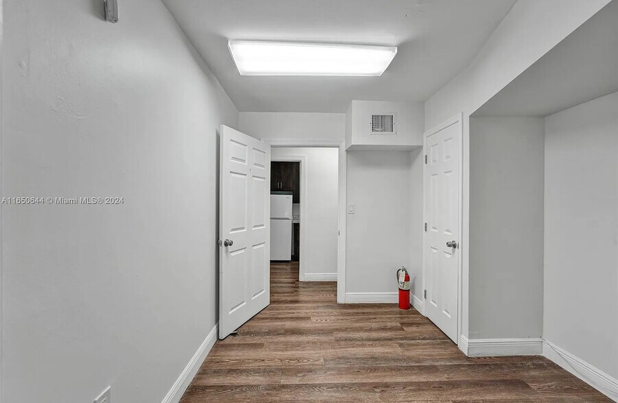 More Photos Of 1225 Alton Rd, Miami Beach Office For Lease