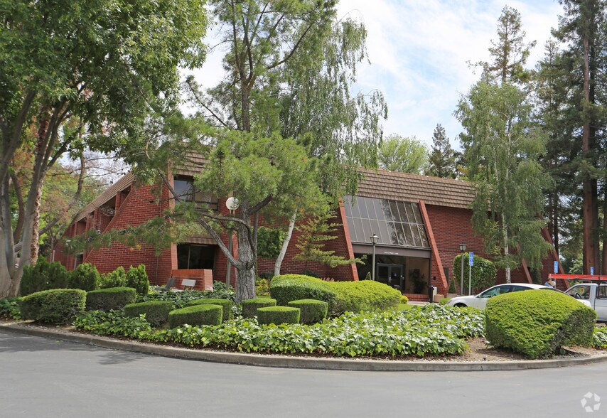 More Photos Of 100 N Wiget Ln, Walnut Creek Medical For Lease