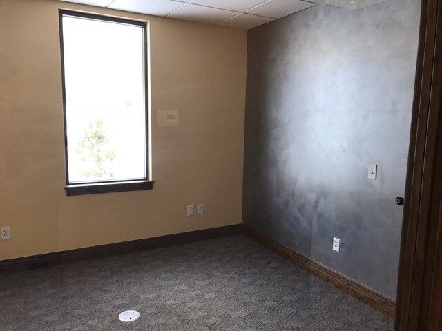 More Photos Of 1826 E 3100 N, Layton Office For Lease