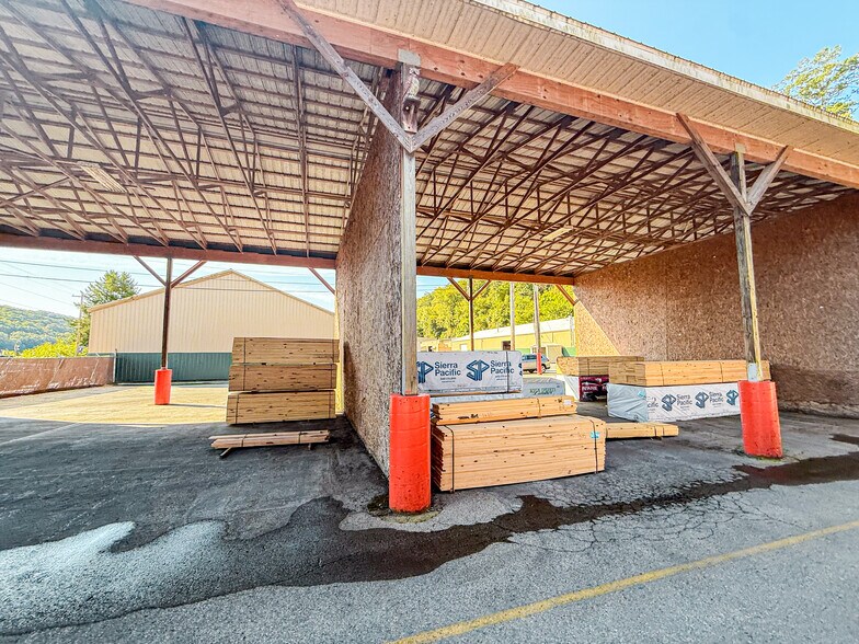 More Photos Of 116 N River Ave, Parker Warehouse For Sale