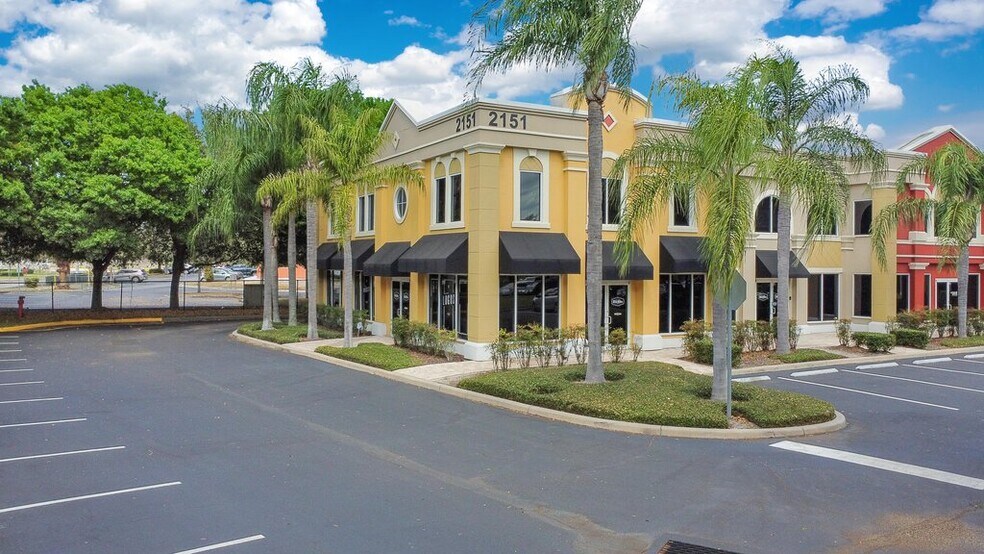 More Photos Of 2151 Consulate Dr, Orlando Loft Creative Space For Lease