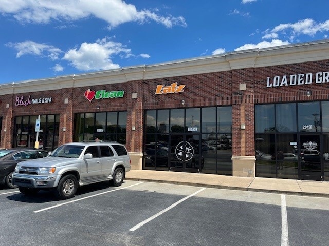 Primary Photo Of 2915-2921 Battleground Ave, Greensboro Restaurant For Lease