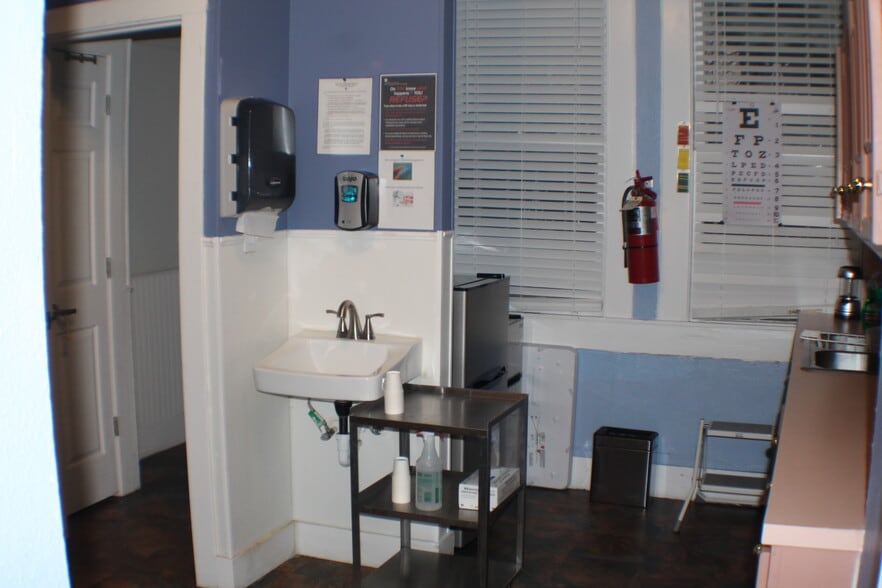 More Photos Of 3520 Broadway St, Houston Multifamily For Sale