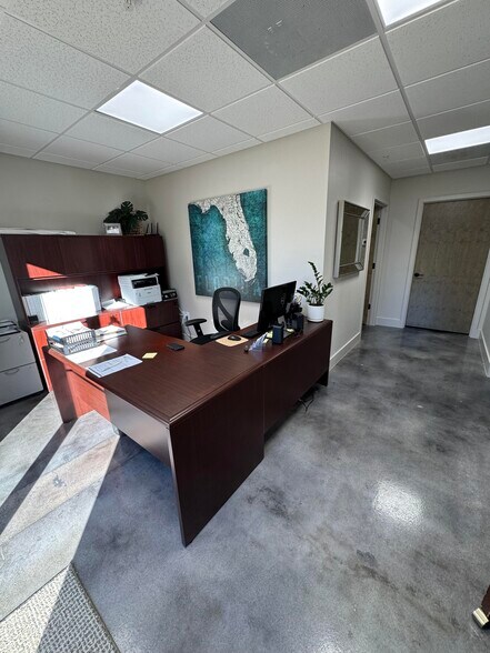 More Photos Of 235 NE Watula Ave, Ocala Restaurant For Sale