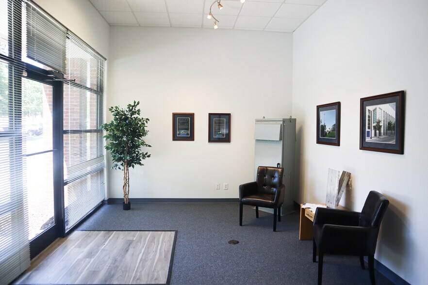 More Photos Of 8810 Westgate Park Dr, Raleigh Flex For Lease