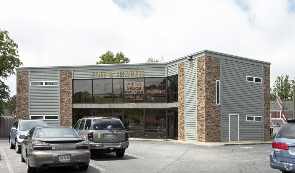 More Photos Of 735 Newtown Rd, Norfolk Office For Sale
