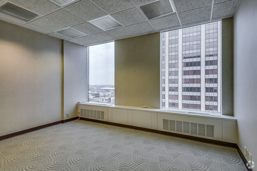 Photo of 17th Floor Ste 1760