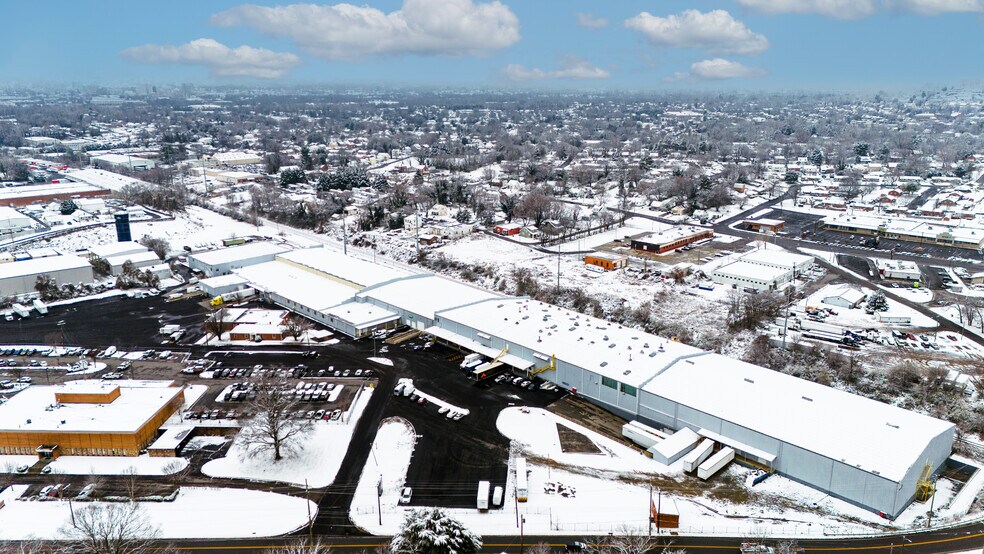 More Photos Of 3330 Hollins Rd, Roanoke Warehouse For Sale