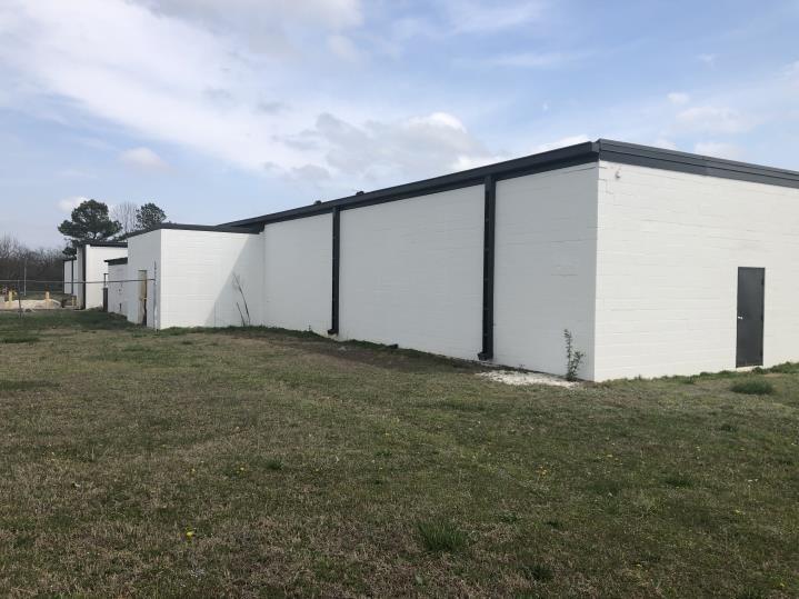 More Photos Of 113 W South St, Lincoln Warehouse For Lease