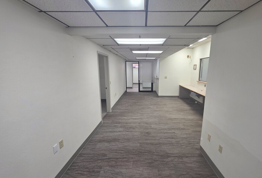 More Photos Of 1669 W Ina Rd, Tucson Healthcare For Sale