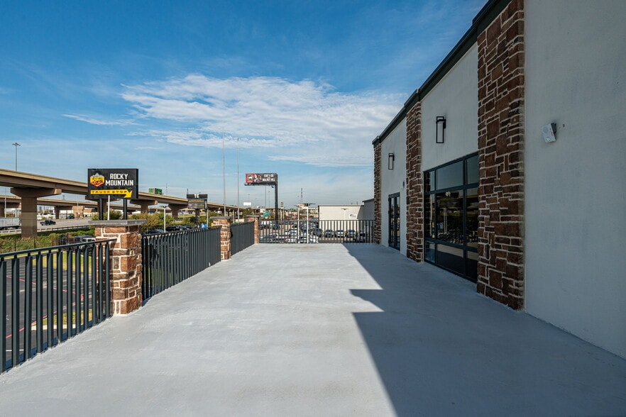 More Photos Of 10841 Composite Dr, Dallas Lodge Meeting Hall For Sale