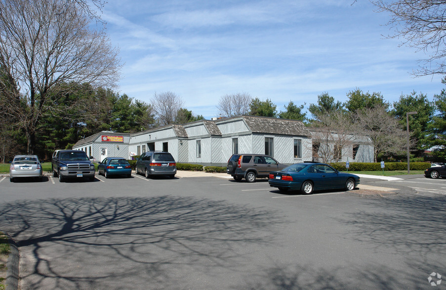 Primary Photo Of 237 Hopmeadow St, Weatogue Office For Lease