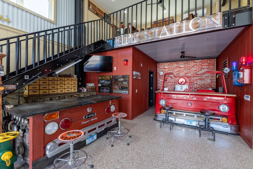 More Photos Of 663 Valerie Avenue 419-420, Hudson Self Storage For Sale