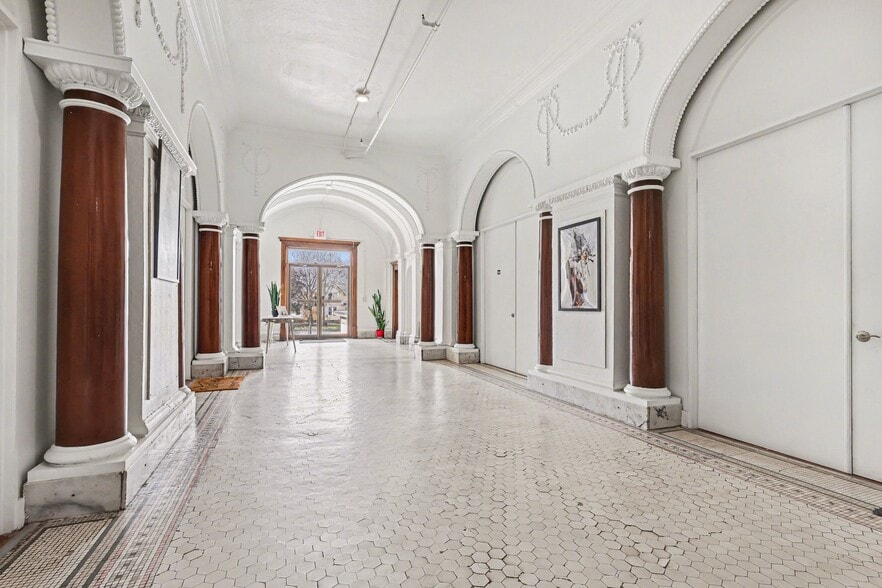 More Photos Of 601 S 5th St, Leavenworth Apartments For Sale