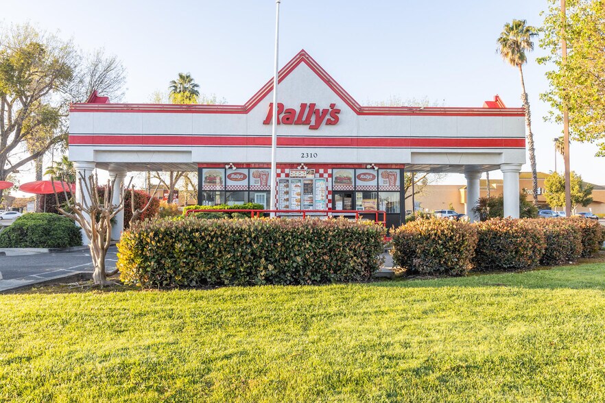 More Photos Of 2310 W Cleveland Ave, Madera Fast Food For Sale