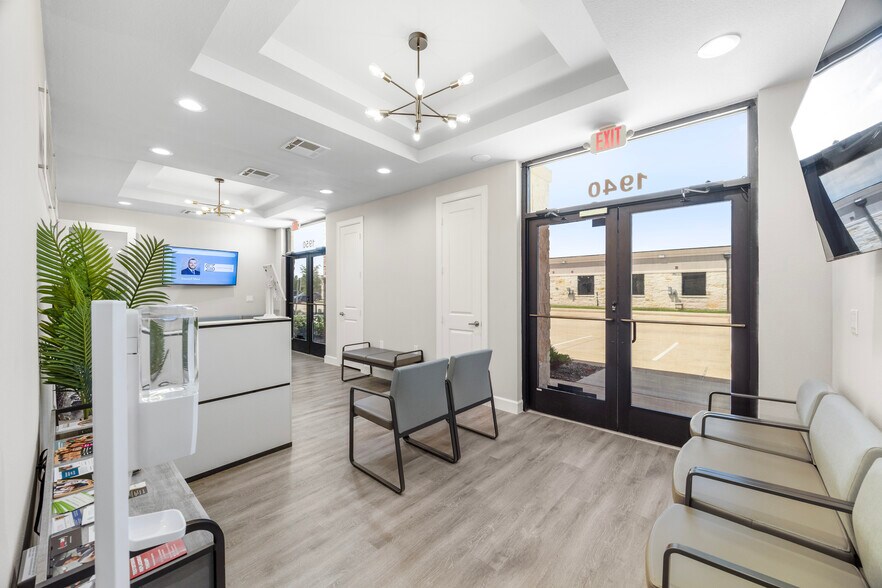 More Photos Of 3129 Kingsley Dr, Pearland Medical For Lease