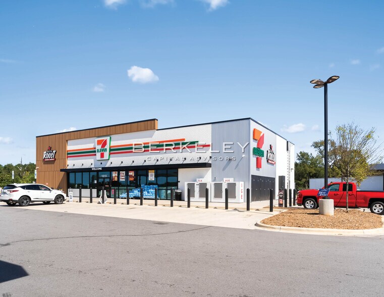 More Photos Of 1819 Princeton Kenly rd, Kenly General Retail For Sale