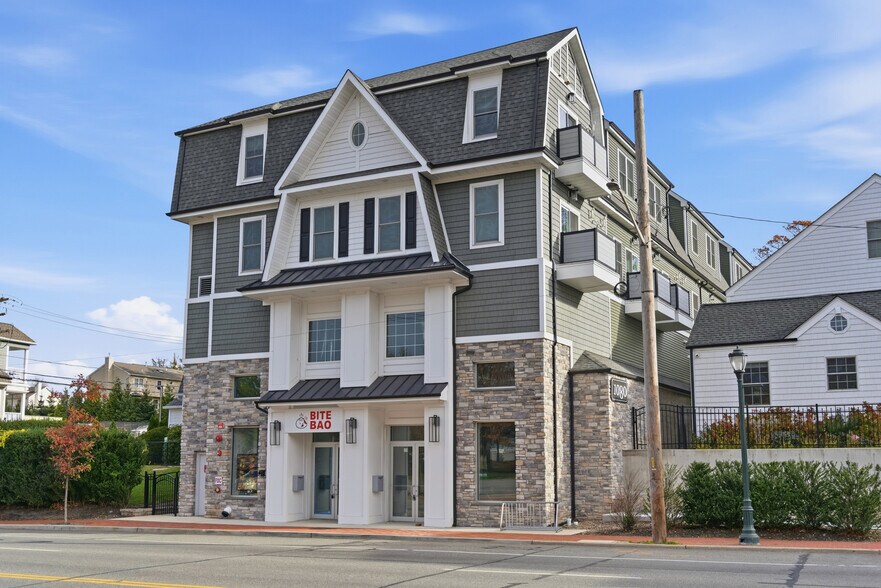 More Photos Of 1080 New York Ave, Huntington Station Apartments For Lease
