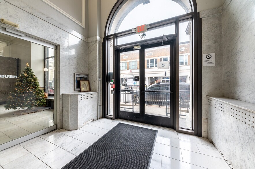 More Photos Of 700 Market St, Parkersburg Office For Lease