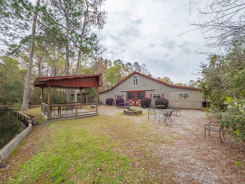 More Photos Of 340 Northview Dr, Jesup Restaurant For Sale